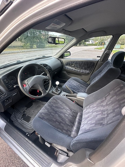 Mitsubishi Lancer 9 of 18