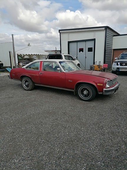 Chevrolet Nova 2 of 4