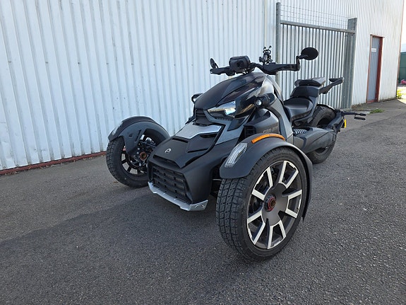 Can-Am Ryker 0.9 CVT 3 of 8
