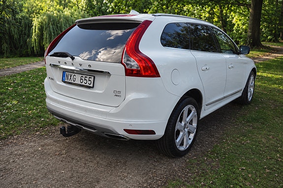 Volvo XC60 4 of 17