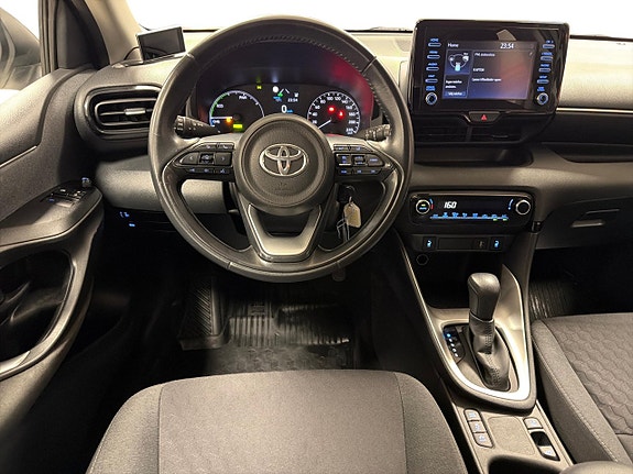 Toyota Yaris 10 of 28