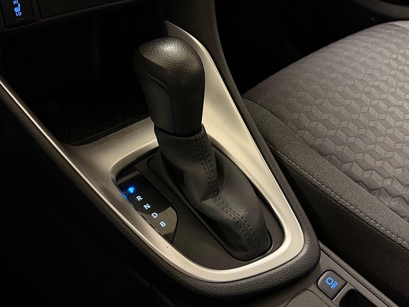 Toyota Yaris 21 of 28