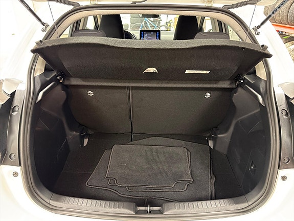 Toyota Yaris 27 of 28
