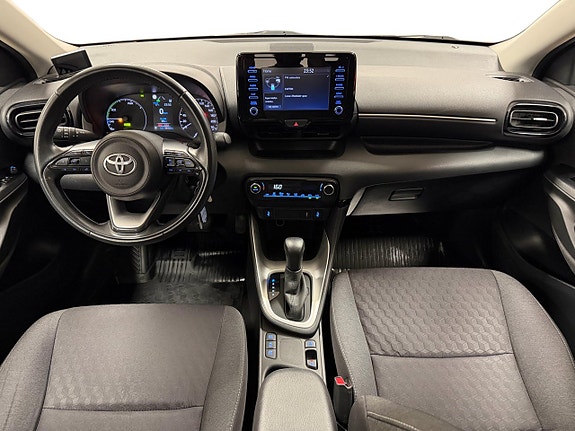Toyota Yaris 9 of 28