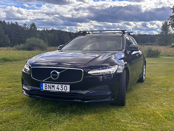 Volvo V90 2 of 11