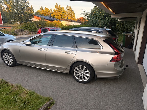 Volvo V90 3 of 5
