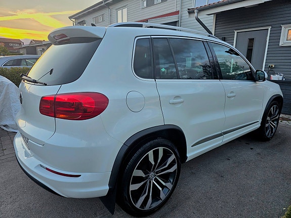 Volkswagen Tiguan 5 of 30