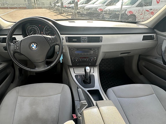 BMW 325i 5 of 8