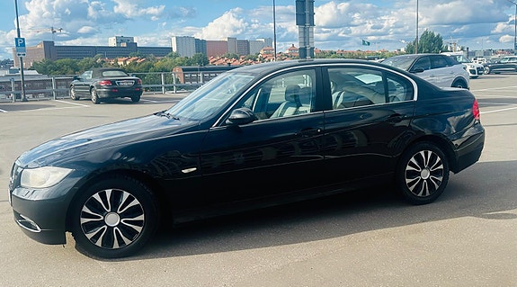 BMW 325i 2 of 8