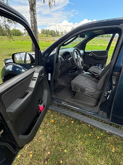 Nissan Navara 9 of 13