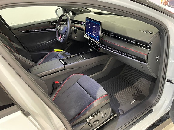 Volkswagen ID.7 13 of 28