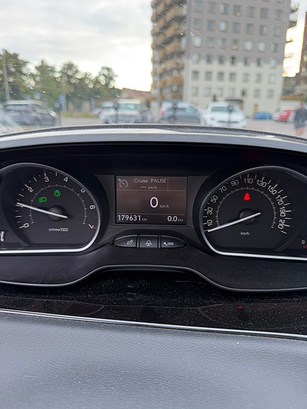 Peugeot 208 7 of 7