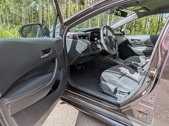 Suzuki Swace 13 of 13