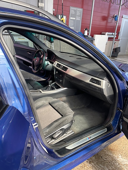 BMW 325i 7 of 10