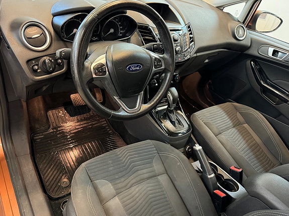 Ford Fiesta 8 of 18