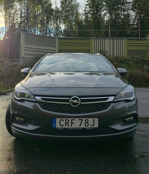 Opel Astra 4 of 6