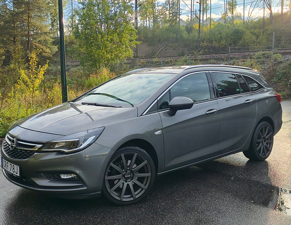 Opel Astra 5 of 6