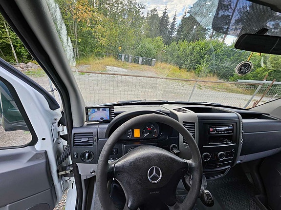 Mercedes-Benz Sprinter 211 8 of 13
