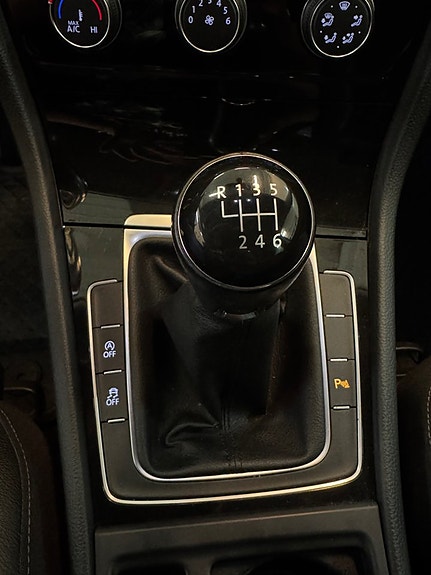 Volkswagen Golf I 13 of 26