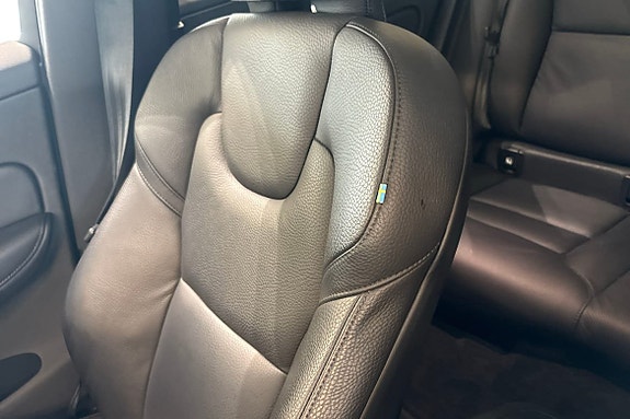 Volvo XC60 21 of 30