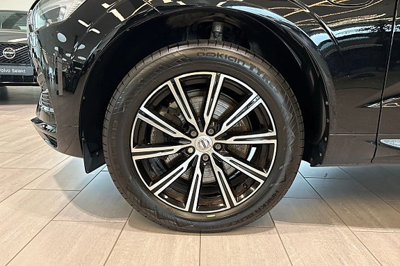 Volvo XC60 19 of 30