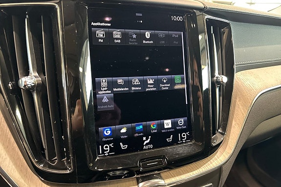 Volvo XC60 30 of 30