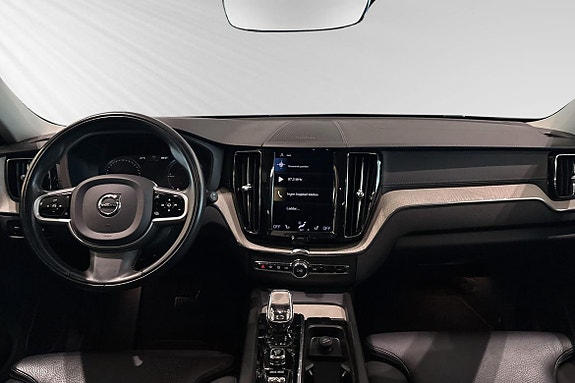 Volvo XC60 9 of 30