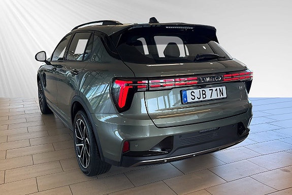 Lynk & Co 01 3 of 25
