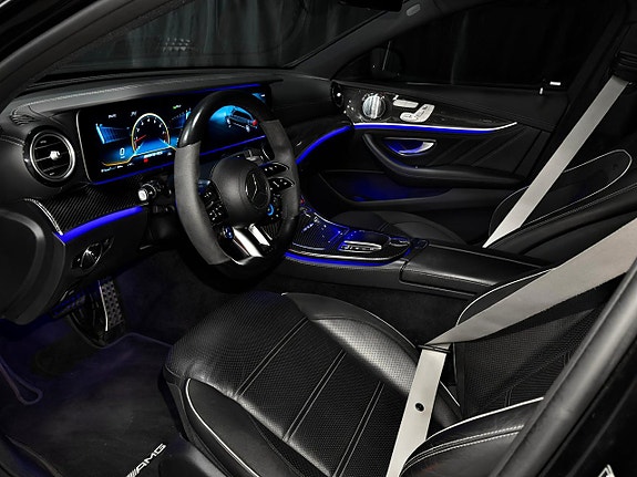 Mercedes-Benz E63 14 of 30