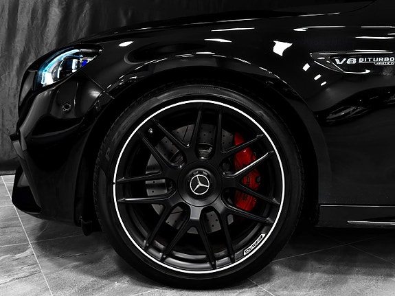 Mercedes-Benz E63 8 of 30