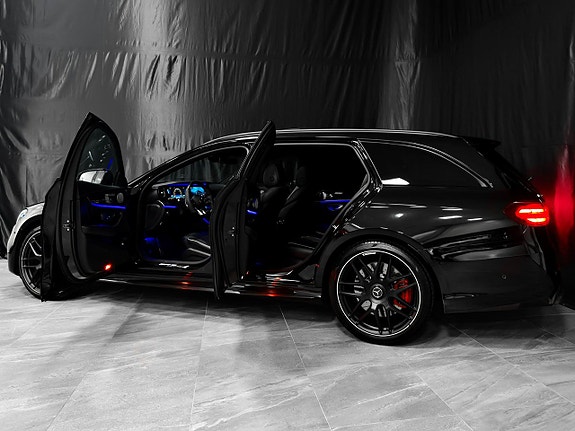 Mercedes-Benz E63 7 of 30