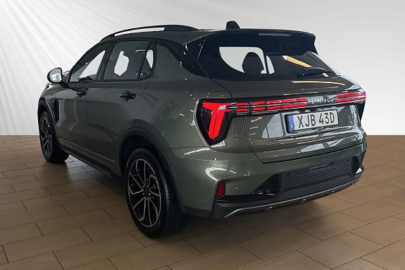 Lynk & Co 01 3 of 24