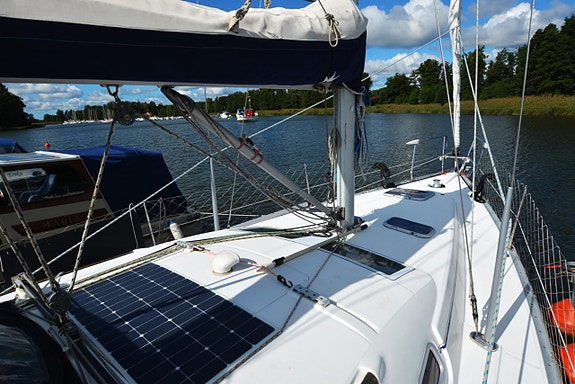 Beneteau Oceanis 343 7 of 24