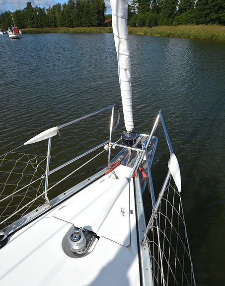 Beneteau Oceanis 343 6 of 24
