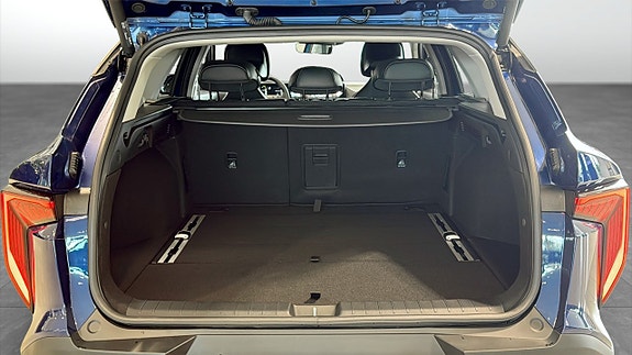 Kia K4 10 of 12