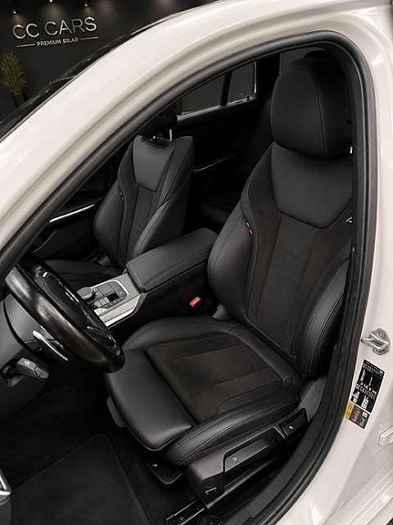 BMW 330e 8 of 17