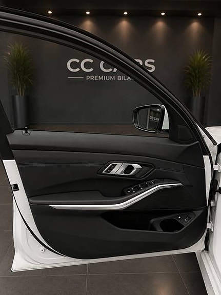 BMW 330e 7 of 17