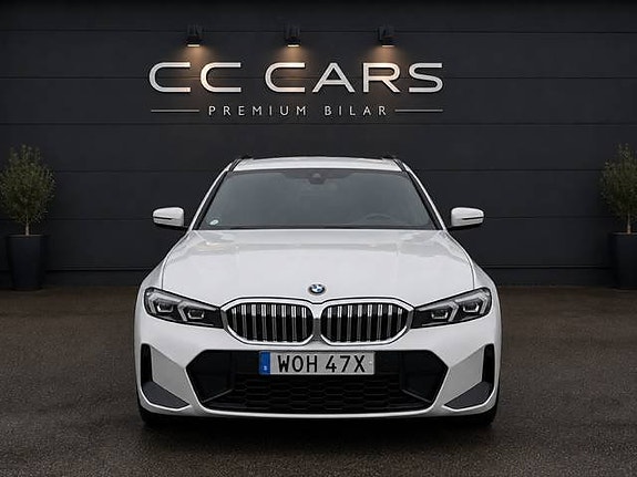 BMW 330e 2 of 17