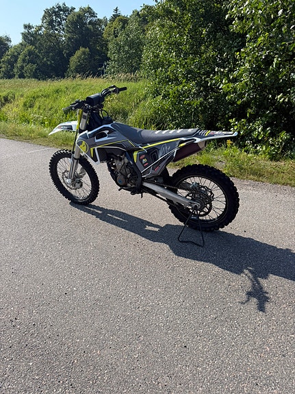 Husqvarna Fc350-19 3 of 5