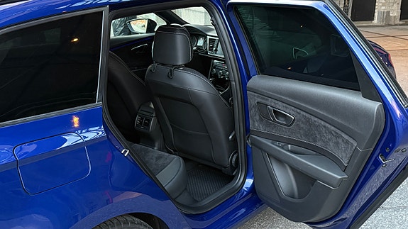 Seat Leon 10 of 30