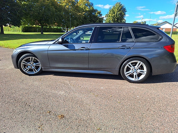 BMW 320d 9 of 30