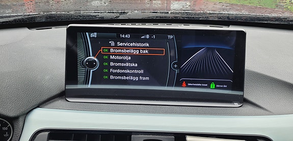 BMW 320d 26 of 30