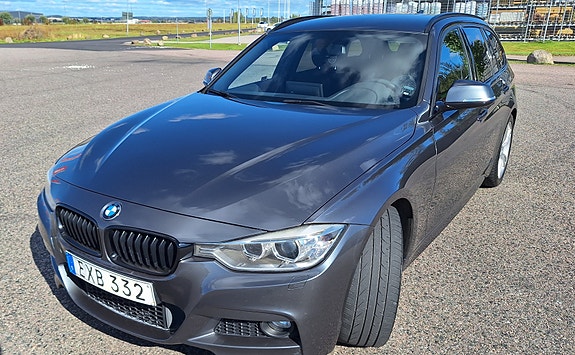 BMW 320d 2 of 30