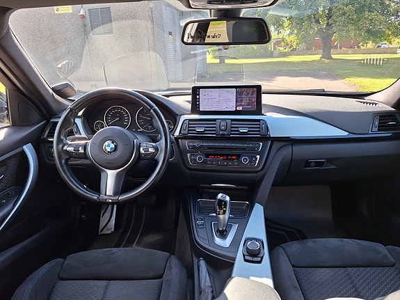 BMW 320d 11 of 30