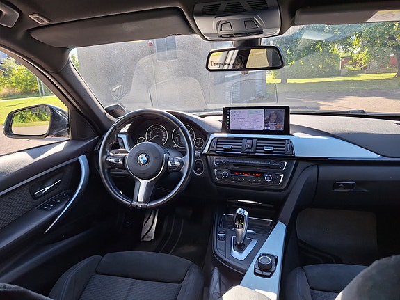 BMW 320d 10 of 30