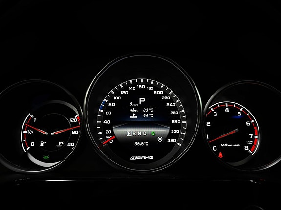 Mercedes-Benz E63 21 of 30
