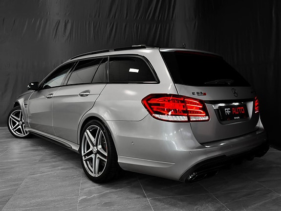 Mercedes-Benz E63 13 of 30