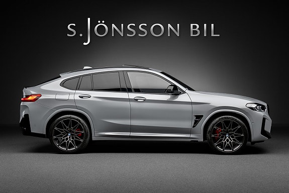 BMW X4 M 3 of 26