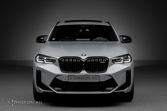 BMW X4 M 5 of 26