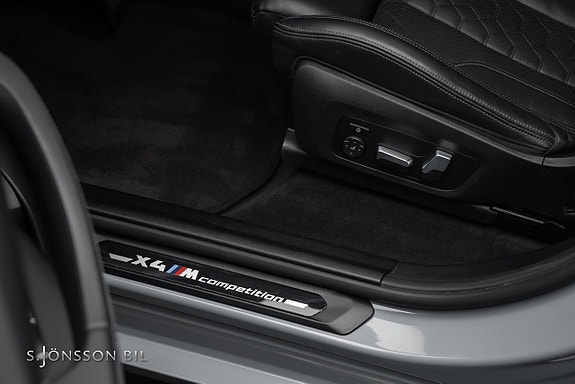 BMW X4 M 22 of 26